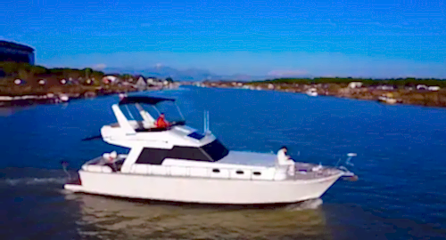 Antalya Kundu’da, 14 Metre Uzunluğunda, 12 Kişilik Özel Yapım Şık ve Modern Tekne