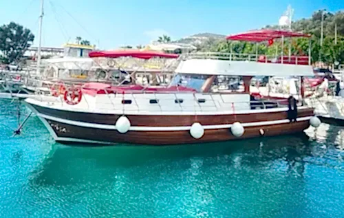 Eşsiz Bir Yüzme ve Gezi Deneyimi İçin Kalkan’da Günlük Tekne Kiralama