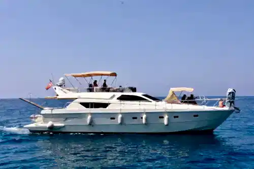 Alanya'da 3 Kabinli, 6 Kişilik Konforlu Gulet ile Mavi Yolculuk