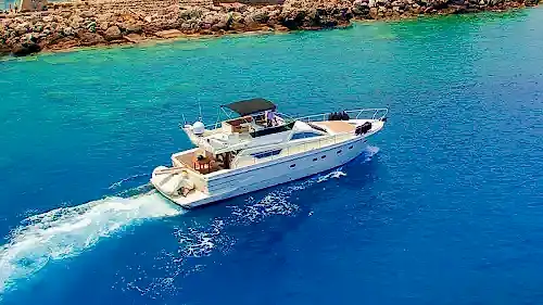 Alanya'da 3 Kabinli, 6 Kişilik Konforlu Gulet ile Mavi Yolculuk
