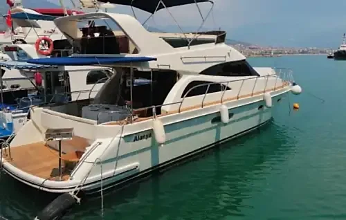 Alanya'nın Eşsiz Maviliklerine Açılmak İçin Özel Tekne