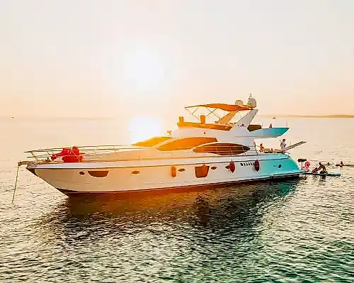 Luxury 4-Cabin Motor Yacht Rental for Cruises & Swimming in Alanya