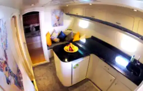 Antalya’da 17 Metre Uzunluğunda, 12 Kişilik Modern ve Şık Özel Yapım Tekne