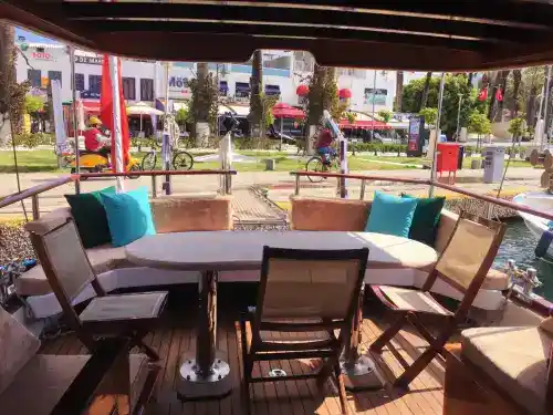 Bodrum'un Eşsiz Güzelliklerini Keşfetmek İçin Teknemiz Konfor ve Lüksü Bir Arada Sunuyor