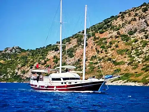 Marmaris Bozburun’un Sakin Sularında 5 Kabinli Lüks Gulet Tatili