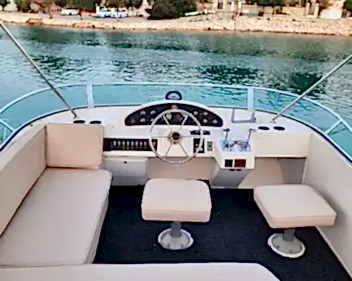 Çeşme’de Bayliner Motoryat ile Lüks Deniz Turu Deneyimi