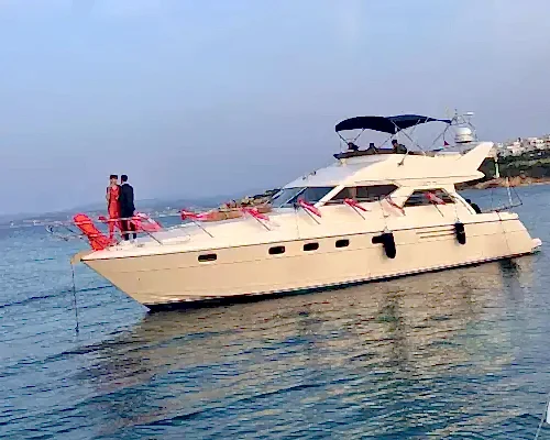 Çeşme Çıkışlı Ege’nin Serin Sularında Princess Motoryat ile Rüya Gibi Bir Deneyim