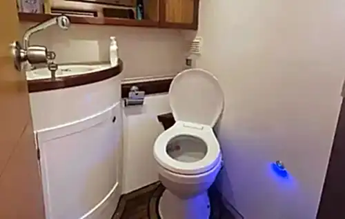 Çeşme'de Ultra Lüks Yat Kiralama 8 Kişiye Kadar