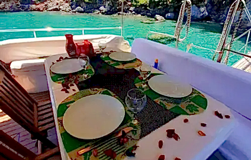 Fethiye'de Ekonomik 8 Kişi Kapasiteli Yat ile Keyifli Günlük ve Saatlik Turlar