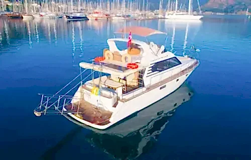 Fethiye'de Ekonomik 8 Kişi Kapasiteli Yat ile Keyifli Günlük ve Saatlik Turlar