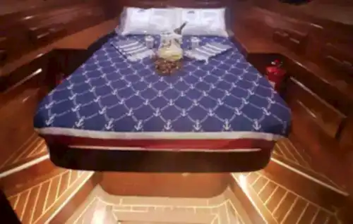 Fethiye'de Ekonomik 8 Kişi Kapasiteli Yat ile Keyifli Günlük ve Saatlik Turlar