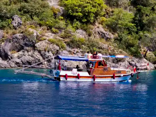 Fethiye’de 10 Kişilik Özel Tekne ile Unutulmaz Bir Gün!