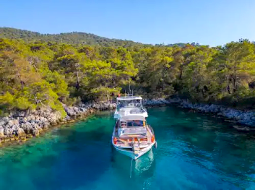 Fethiye’de 30 Kişiye Kadar Günlük Tekne Kiralama Fırsatı!