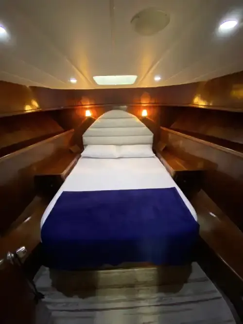 Göcek’te 8 Kişilik Lüks Motoryat ile Deniz Keyfi Sizi Bekliyor!