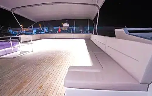 12 Kişilik Konforlu ve Şık Trawler Yat ile Göcek’te Seyir