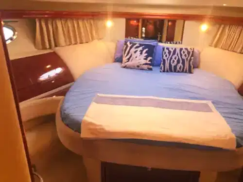 Göcek’te 16 Metrelik Fairline Motoryat ile Özel ve Lüks Bir Tatil