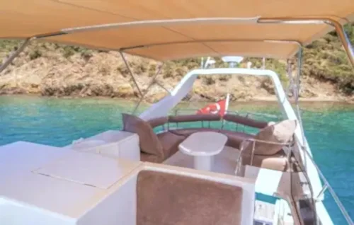 Göcek'te Diana Marka Yat ile Günübirlik veya Konaklamalı Eksiksiz Mavi Tur