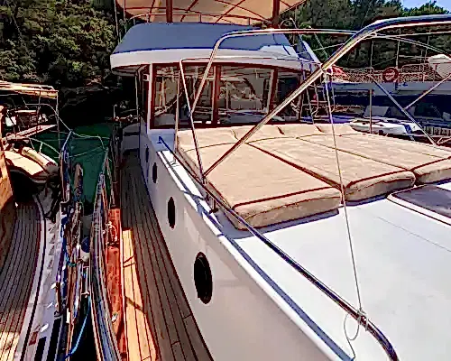 Göcek’te Ekstra Konforlu Gulet Kiralama – 10 Kişiye Kadar!