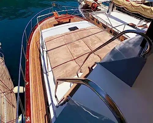 Göcek’te Ekstra Konforlu Gulet Kiralama – 10 Kişiye Kadar!