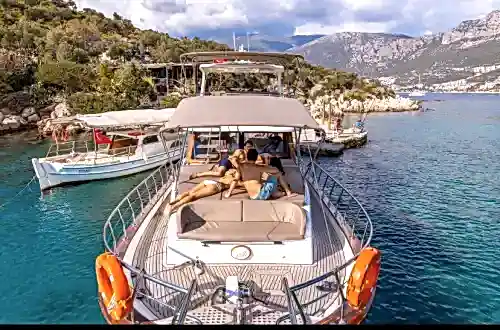 Unutulmaz Anlar İçin Kaş’ta Özel Tekne Gezisi