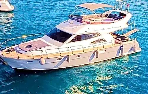 16m Yat İstanbul 'da Profesyonel Hizmetle Denizin Keyfini Çıkarın