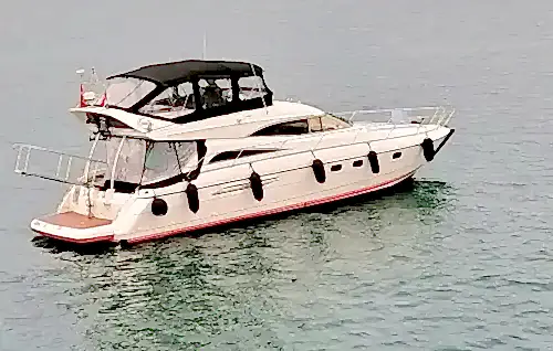 Lüks Donanımlı Özel Yat ile Boğaz’ın Eşsiz Manzarasına Tanık Olun