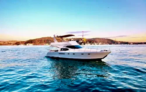 İş Toplantılarınızı Boğaz Manzarasında Gerçekleştirin Geniş ve Ferah Yat