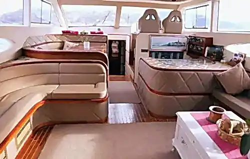 36 Kişilik Özel Yapım Yat ile Boğaz’da Muhteşem Bir Gün