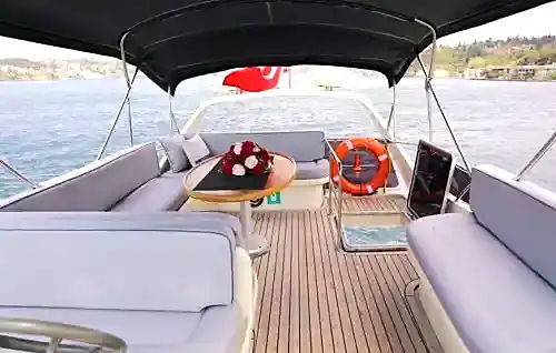 Bebek Çıkışlı Marques Motoryat ile Boğaz’da Fantastik Bir Yolculuk!