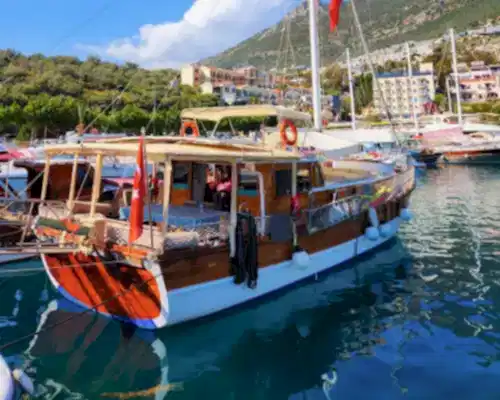 Kalkan’ın Turkuaz Koylarında Unutulmaz Bir Yüzme ve Gezi Deneyimi