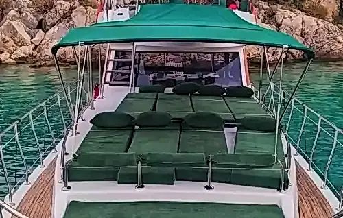 Romantik Bir Gün veya Eğlenceli Bir Parti İçin Kalkan’da Lüks Motoryat Kiralama