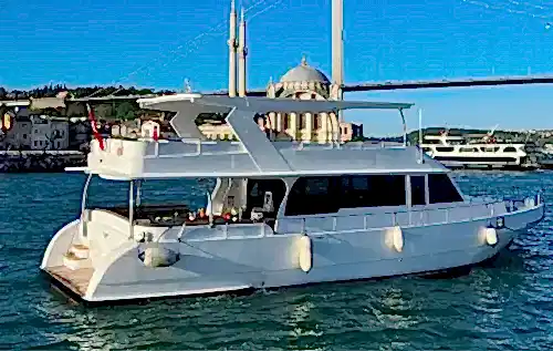 35 Kişilik VIP Motoryat ile Evlilik Tekliflerinden Kutlamalara Unutulmaz Anlar