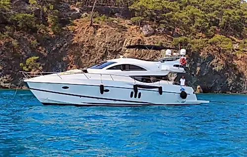 Bekarlığa Veda Partisi veya Romantik Bir Gün: Kemer’de Azimut Yat!