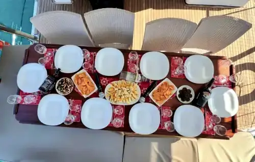 Lüks ve Özgürlüğü Bir Araya Getiren Horizon Motoryat Kiralama