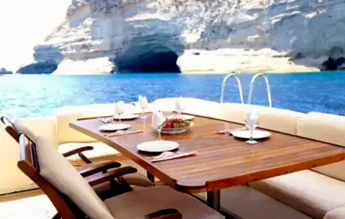 Özel Hizmetler ve Ekstra Aktiviteler ile Mükemmel Deniz Turu