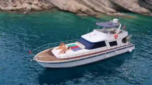 Kemer'de Yakıt Dahil, 3 Mürettebatlı, 20 Metrelik Yat Sizi Bekliyor!