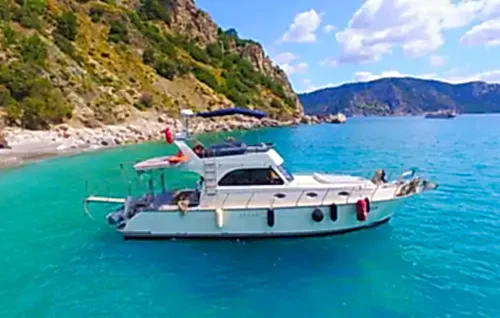 Marmaris’te Hem Ekonomik Hem Şık Bir Yat Deneyimi Sizi Bekliyor!