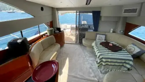 Profesyonel Mürettebat ile Göcek’in Biricik Koylarını Keşfedin